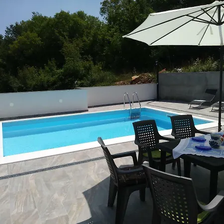 Holiday House Fanuko Holiday home Gabonjin